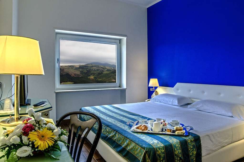 Grande Albergo Потенца Номер фото